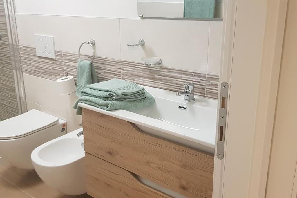 Appartamento Carta Da Zucchero Riva del Garda Bagian luar foto