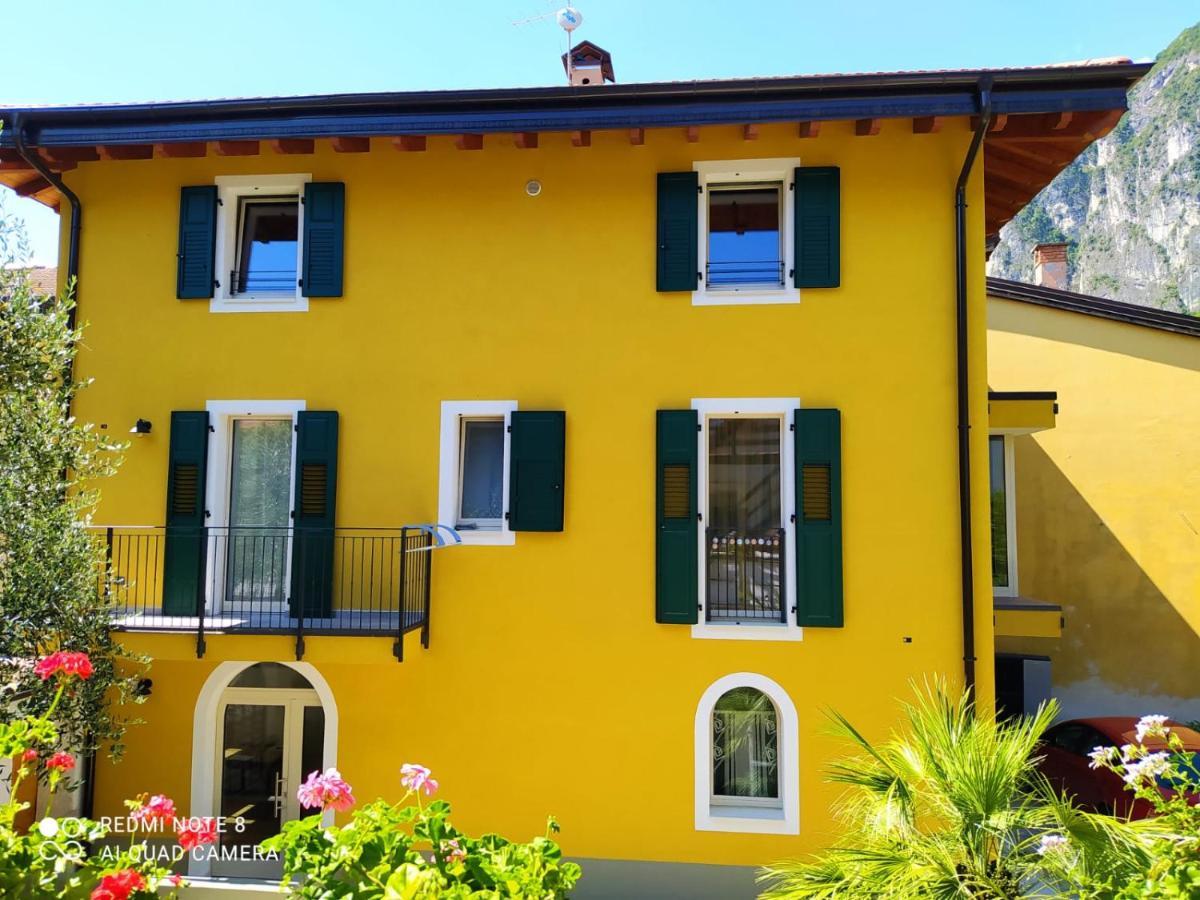 Appartamento Carta Da Zucchero Riva del Garda Bagian luar foto