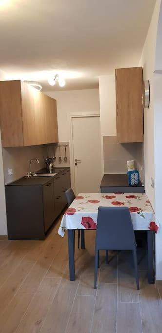 Appartamento Carta Da Zucchero Riva del Garda Bagian luar foto